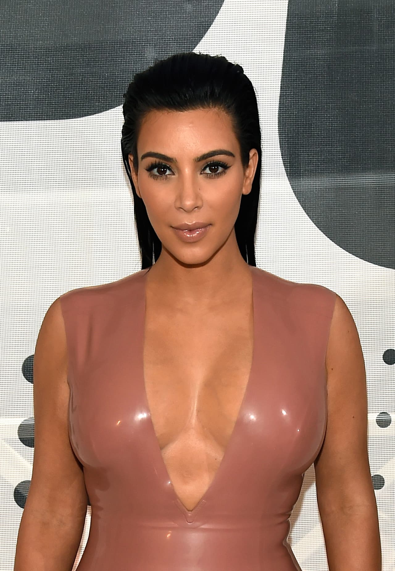 Sin embargo, Kim es muy comprometida con sus fans.