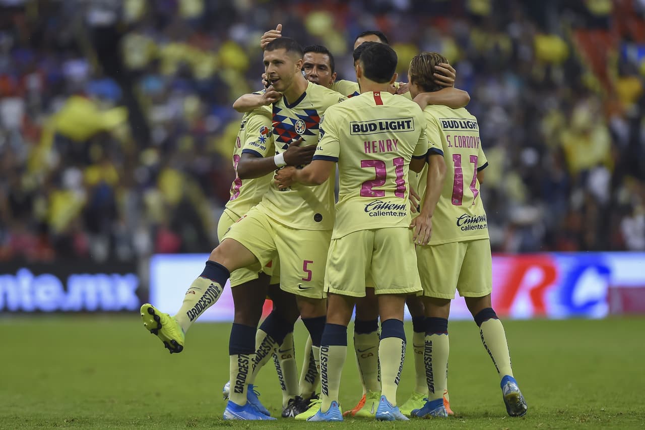 Por parte del América anotaron Guido Rodríguez al 37 y Henry Martin al 41.