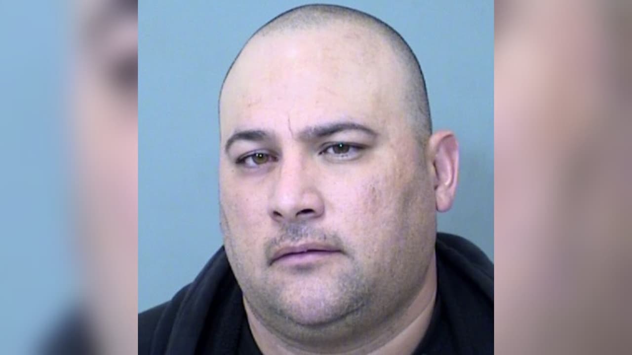 Un bebé se ahoga mientras su padre juega videojuegos en Phoenix