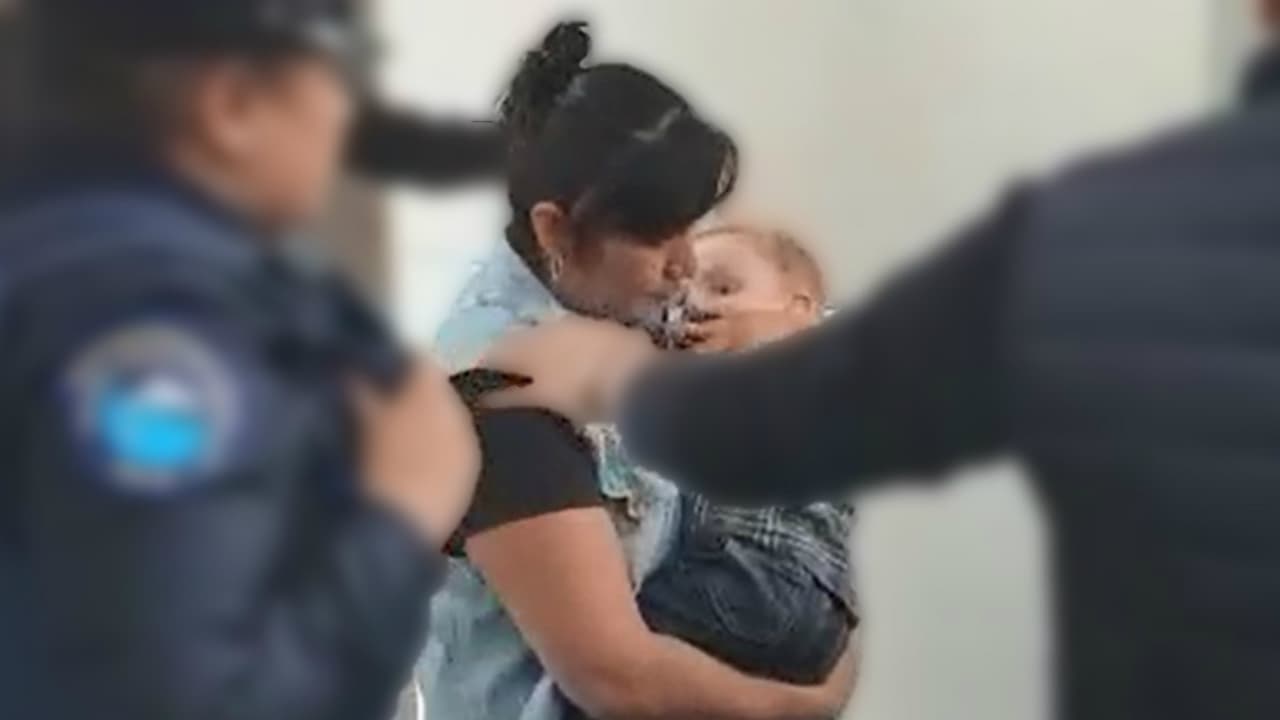 Lo cumplieron: Julián Gil no asistió al centro de convivencia, pero Matías sí