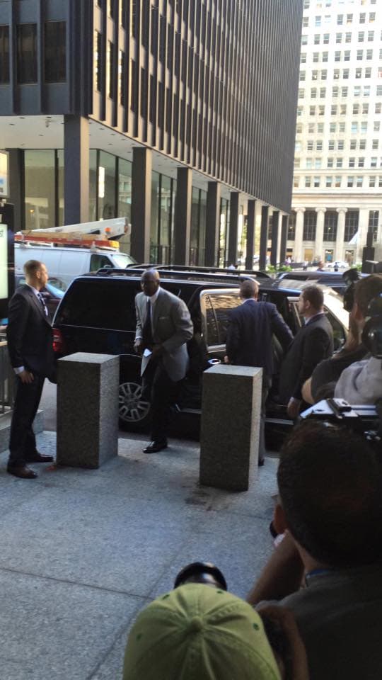 En 2009, el supermercado Dominick’s usó el nombre del famoso ex jugador de los Bulls para promover unos cortes de carne.