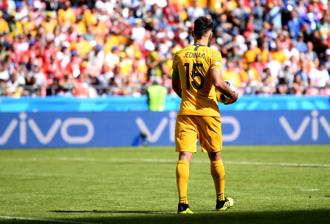 Aún así, apoyado también por el VAR aunque no de forma oficial, el juez marcó el penalti a favor de Australia al minuto 22 del segundo tiempo.