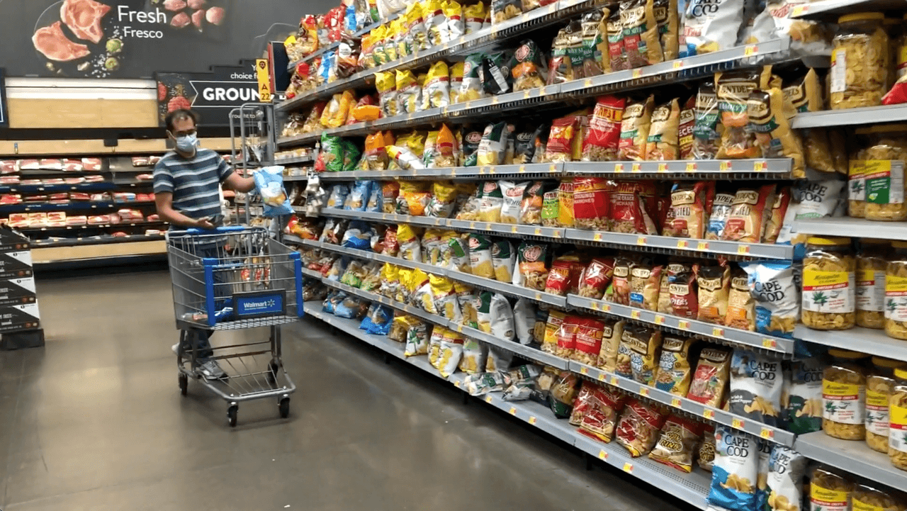 Una es incrementar el precio del producto.