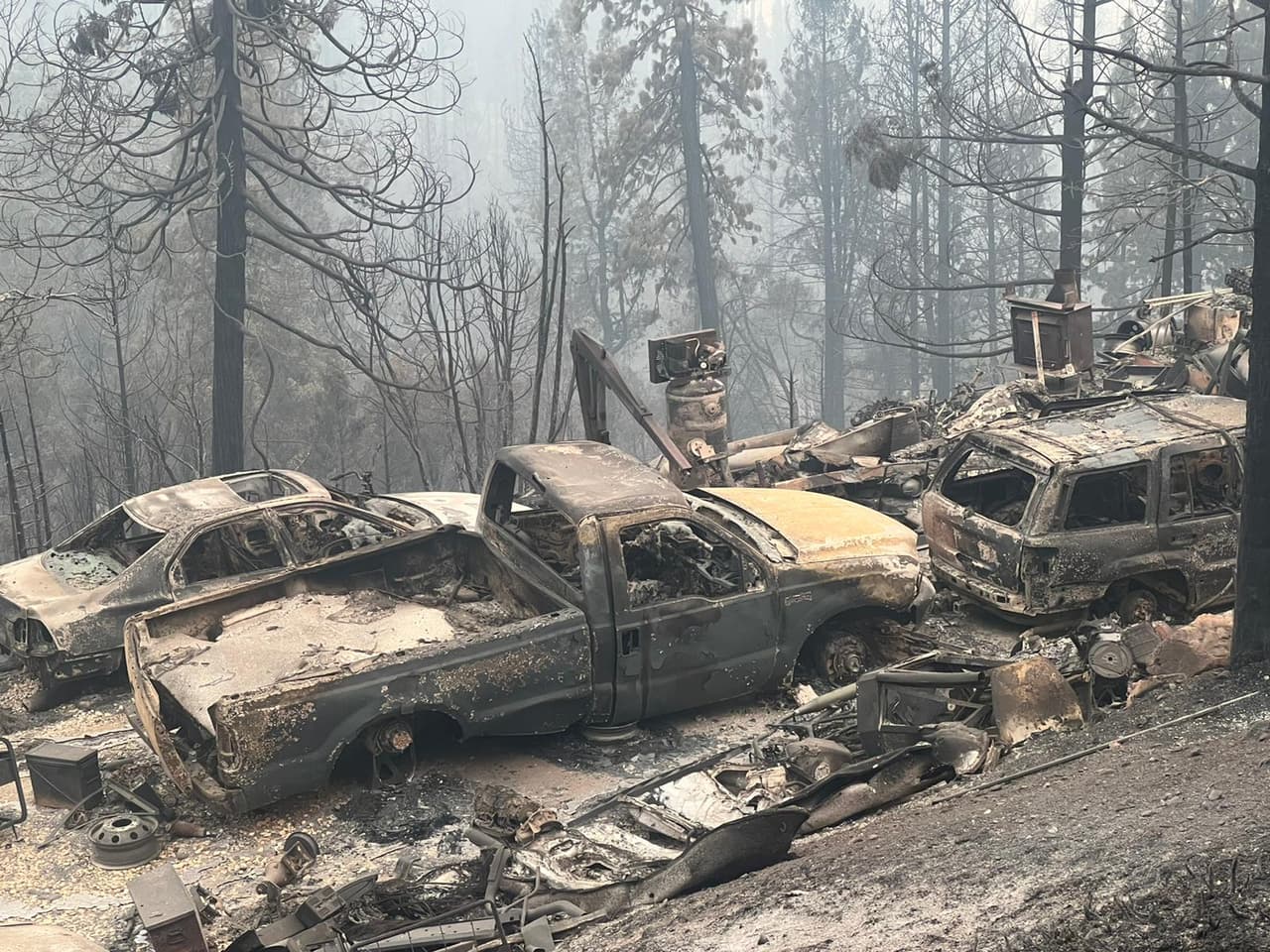 El Distrito de Protección contra Incendios informa que se trata de un “
<b>incendio grave</b>” con un "comportamiento extremo", que representa un peligro para las poblaciones cercanas.
