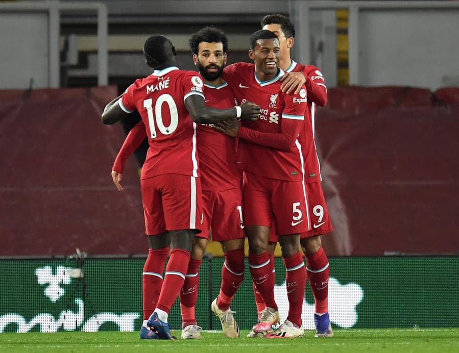 La escuadra campeona de la Premier League, no tuvo piedad y anotó cuatro tantos contra el Wolverhampton del mexicano Raúl Jiménez, quien sigue en recuperación. Los goles corrieron a cargo de Mohamed Salah, Wijnaldum, Matip y Semedo, durante la Jornada 10.