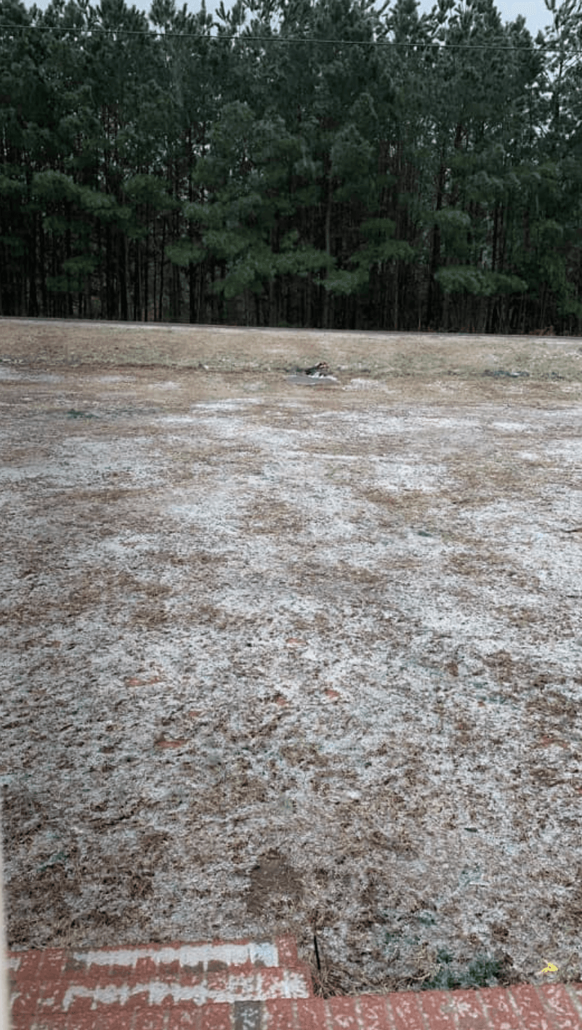 Reportan acumulación de hielo en el condado de Nash, debido a esto el Departamento de Transporte de Carolina del Norte pide evitar las carreteras.