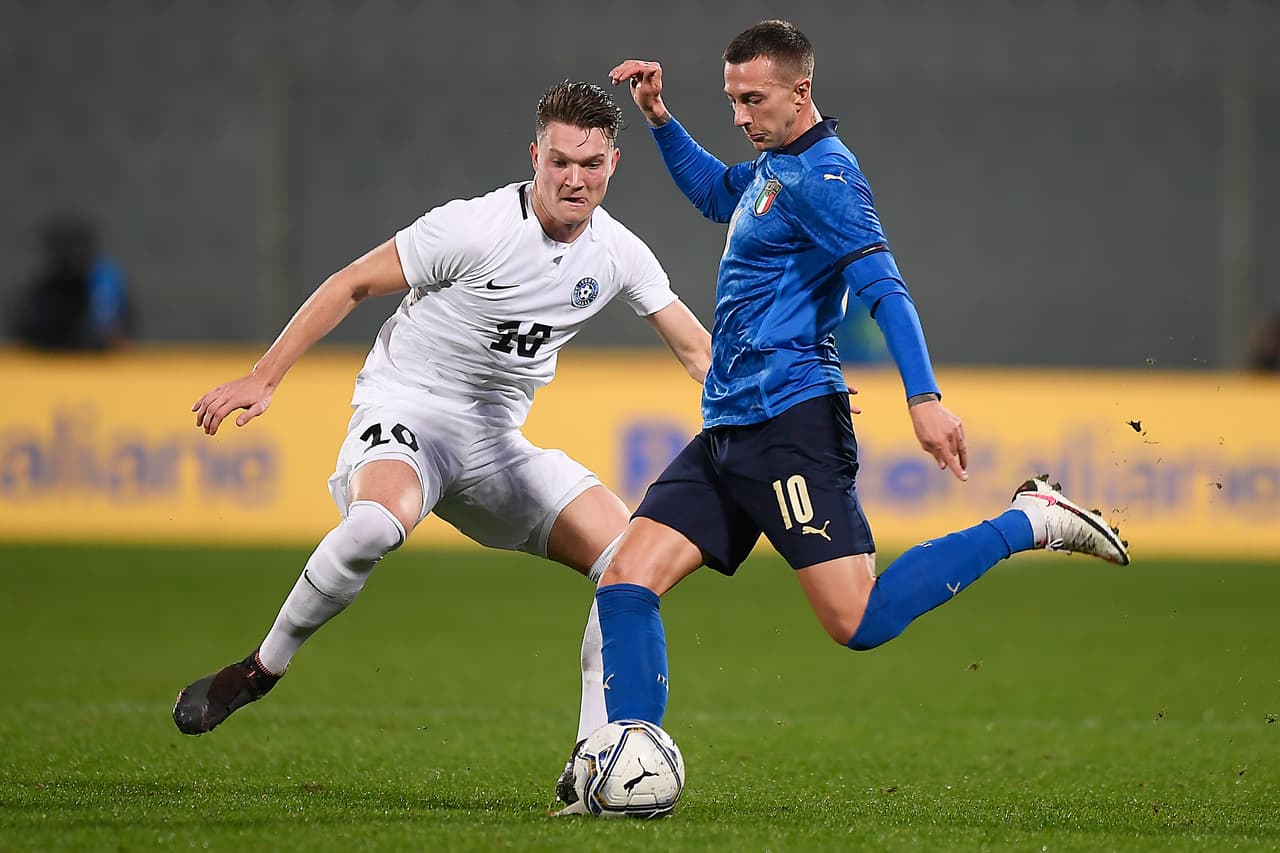 Italia 4-0 Estonia | Grifo (14’, 75’), Bernardeschi (27’) y Orsolini (86’) hicieron los de la goleada. Italia se medirá a Polonia y Estonia a Macedonia del Norte en la quinta fecha de la Nations League.