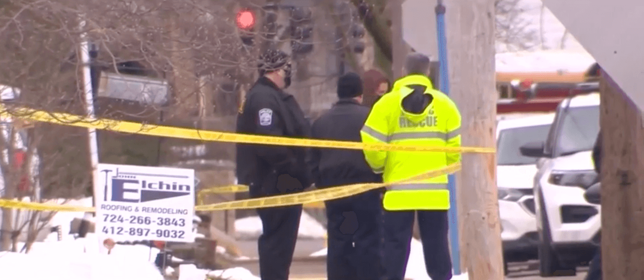 "Una escena espantosa": Madre asesina a sus 2 hijas disparándoles en la cabeza