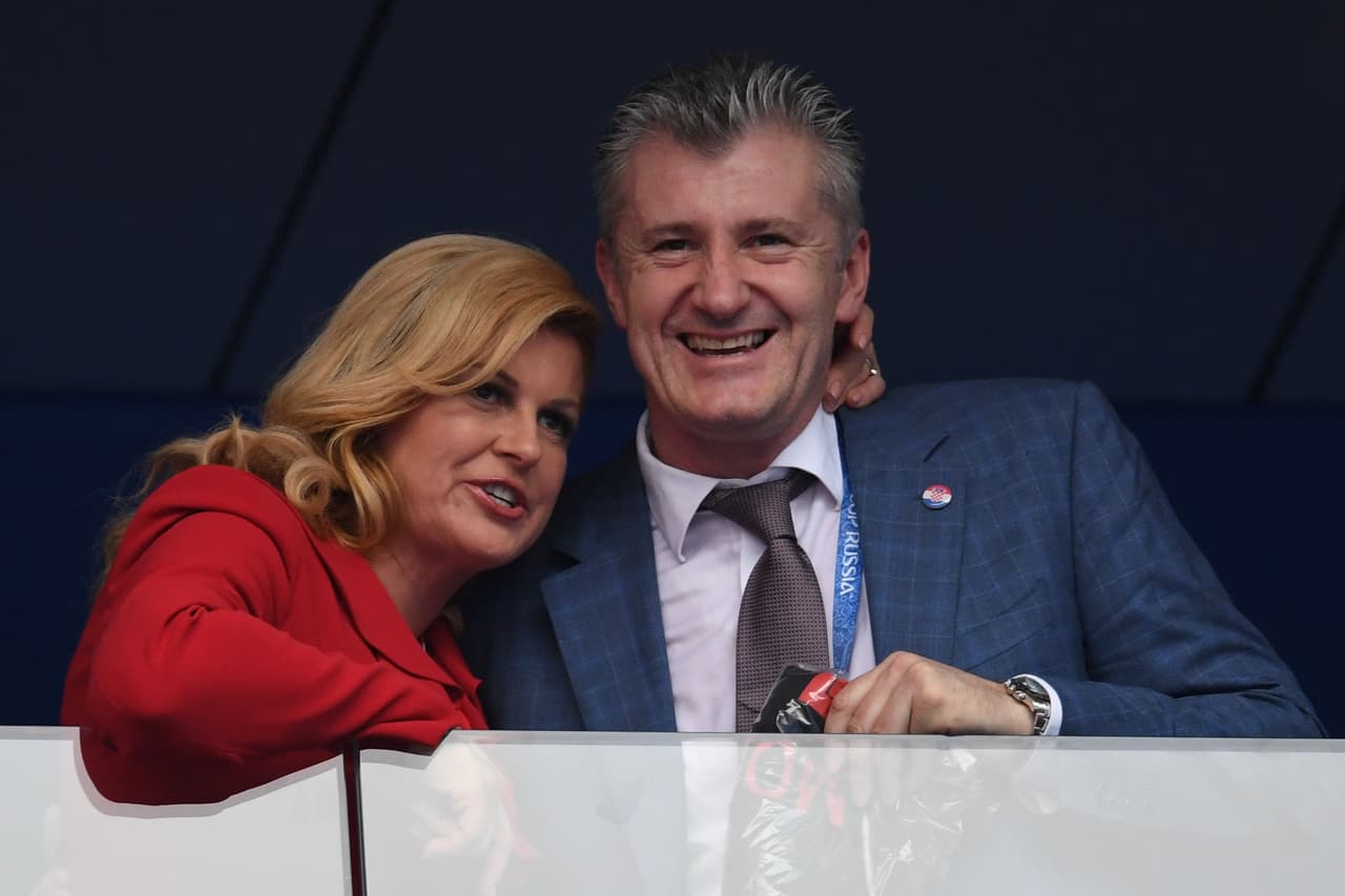 TOPSHOT - Croatian President Kolinda Grabar-Kitarovic (L) and former Croatia's player Davor Suker attend the Russia 2018 World Cup final football match between France and Croatia at the Luzhniki Stadium in Moscow on July 15, 2018. (Photo by Kirill KUDRYAVTSEV / AFP) / RESTRICTED TO EDITORIAL USE - NO MOBILE PUSH ALERTS/DOWNLOADS (Photo credit should read KIRILL KUDRYAVTSEV/AFP/Getty Images)