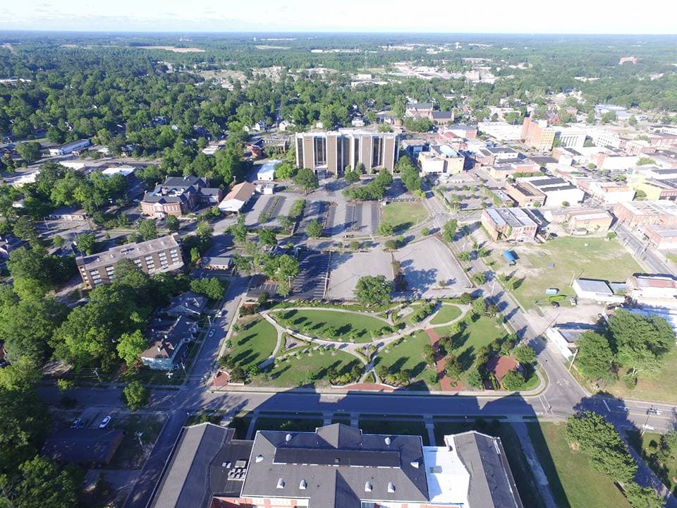 <b>Wilson: </b>Más de 1,200 casos han sido confirmados en esta localidad, y al menos 28 personas han muerto a causa del covid-19.