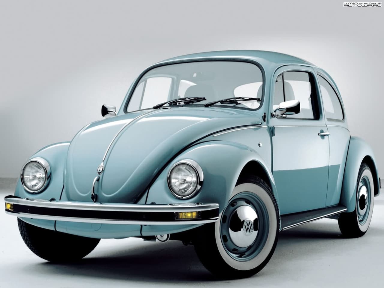 Para conmemorar el momento,
<b><a href="https://www.univision.com/temas/volkswagen" target="_blank">Volkswagen</a></b> introdujo en junio del 2003 el ‘
<b>Sedán Ultima Edición</b>’. Una versión nostálgica que adoptó elementos de diseño del ‘Vocho’ original.