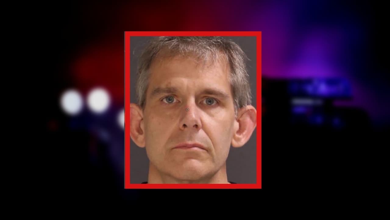 Exdirector de funeraria, acusado de abusar cadáveres, enfrenta cargos de maltrato de animales