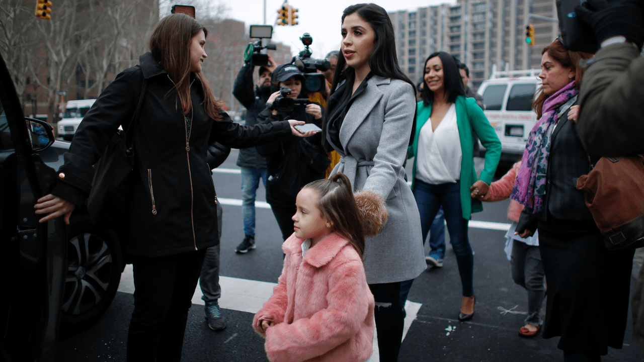 La esposa de ‘El Chapo’ tiene dos hijas gemelas, María Joaquina y Emali Guadalupe.