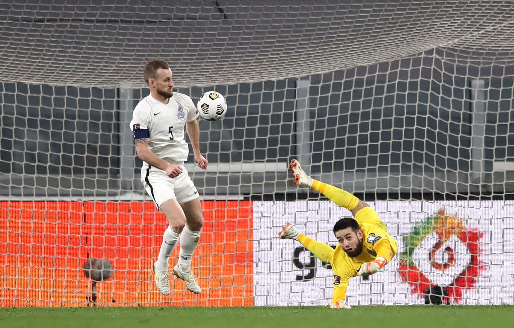 Portugal se impone por la mínima a Azerbaiyan en las eliminatorias rumbo al Mundial de Catar 2022. Sin embargo, la anotación fue un autogol que corrió a cargo de Maksim Medvedev al minuto 37. Un inicio un poco gris para los lusos rumbo a la justa de futbol más importante del mundo.