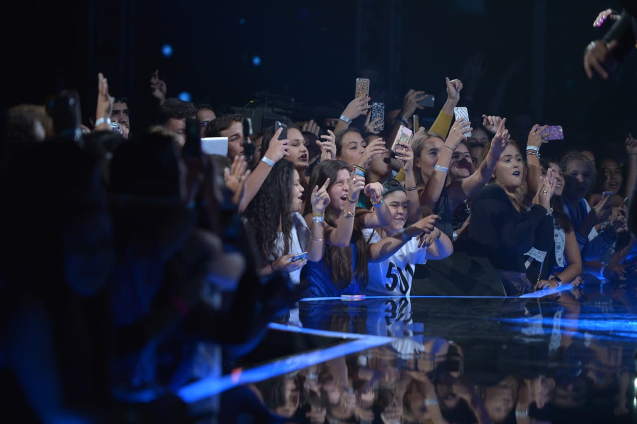 We all love CNCO! Eric, Zabdiel, Christopher, Joel y Richard cantaron sus éxitos "Tan fácil" y "Quisiera", si te perdiste la presentación
<a href="http://www.univision.com/shows/la-banda/cnco-regreso-a-la-banda-y-canto-tan-facil-y-quisiera-video" target="_blank"><b>aquí </b></a>la puedes ver una y otra vez.