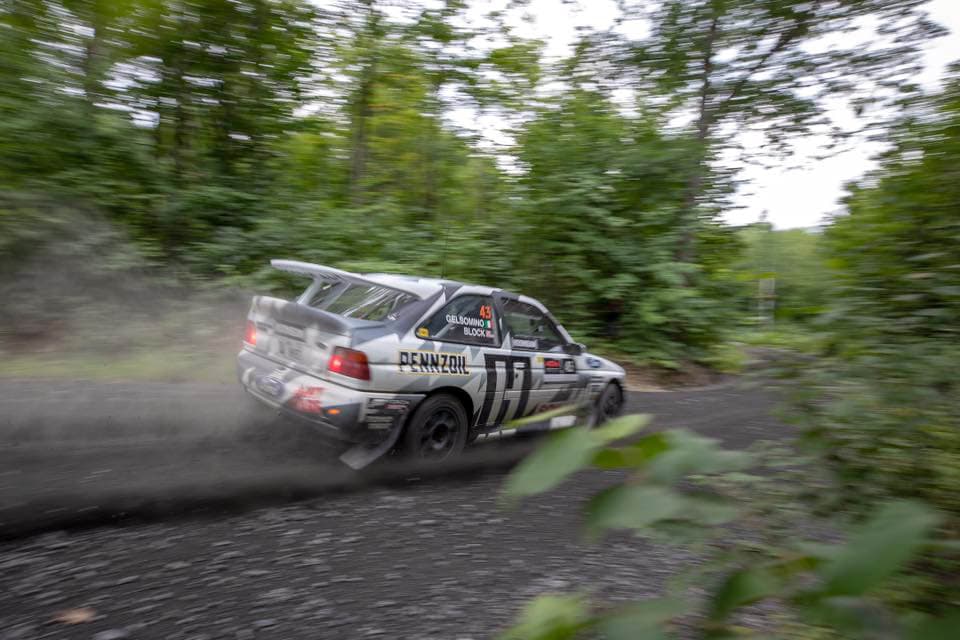 La falla, sumada a la línea que tomó Ken, resultó en el golpe del auto contra una gran piedra ubicada en el ‘apex’ de la curva, dando como resultado la violenta volcadura del Ford Escort RS Cosworth.