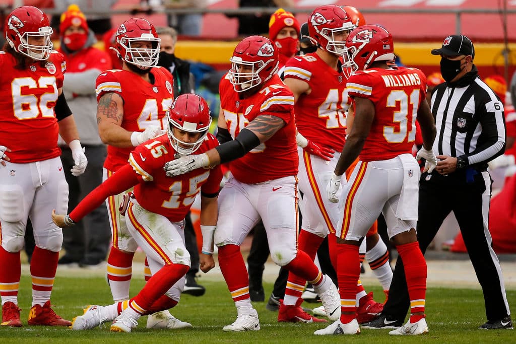 Lo malo | Mahomes no llega en su mejor momento pues viene de obtener sus peores cuatro ratings, además de las cuatro intercepciones.