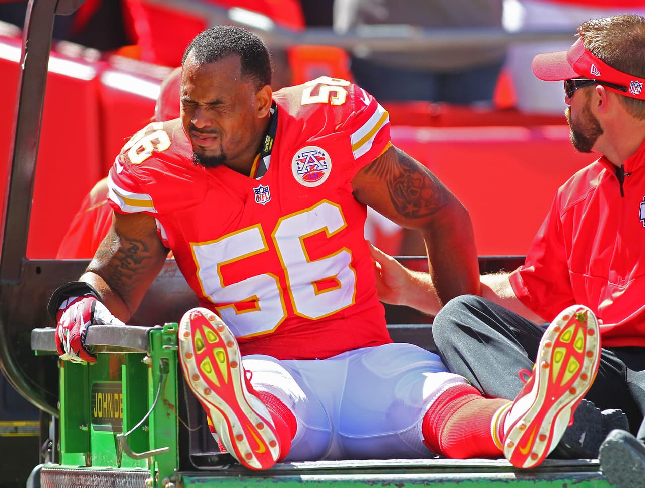 El LB de los Chiefs Derrick Johnson con muchas ganar de volver a la actividad