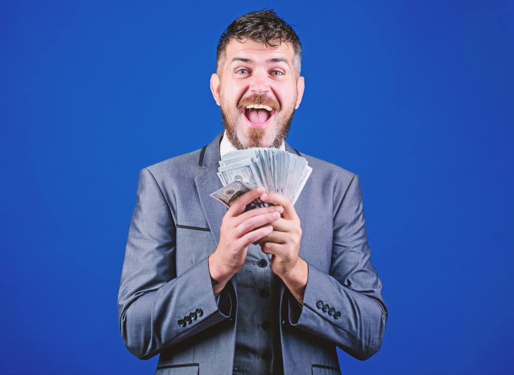 En cambio si lo tienes en abundancia eres muy generoso con la gente que quieres. También eres muy emprendedor y trabajas en tus negocios propios, pues te encanta ser tu propio jefe.