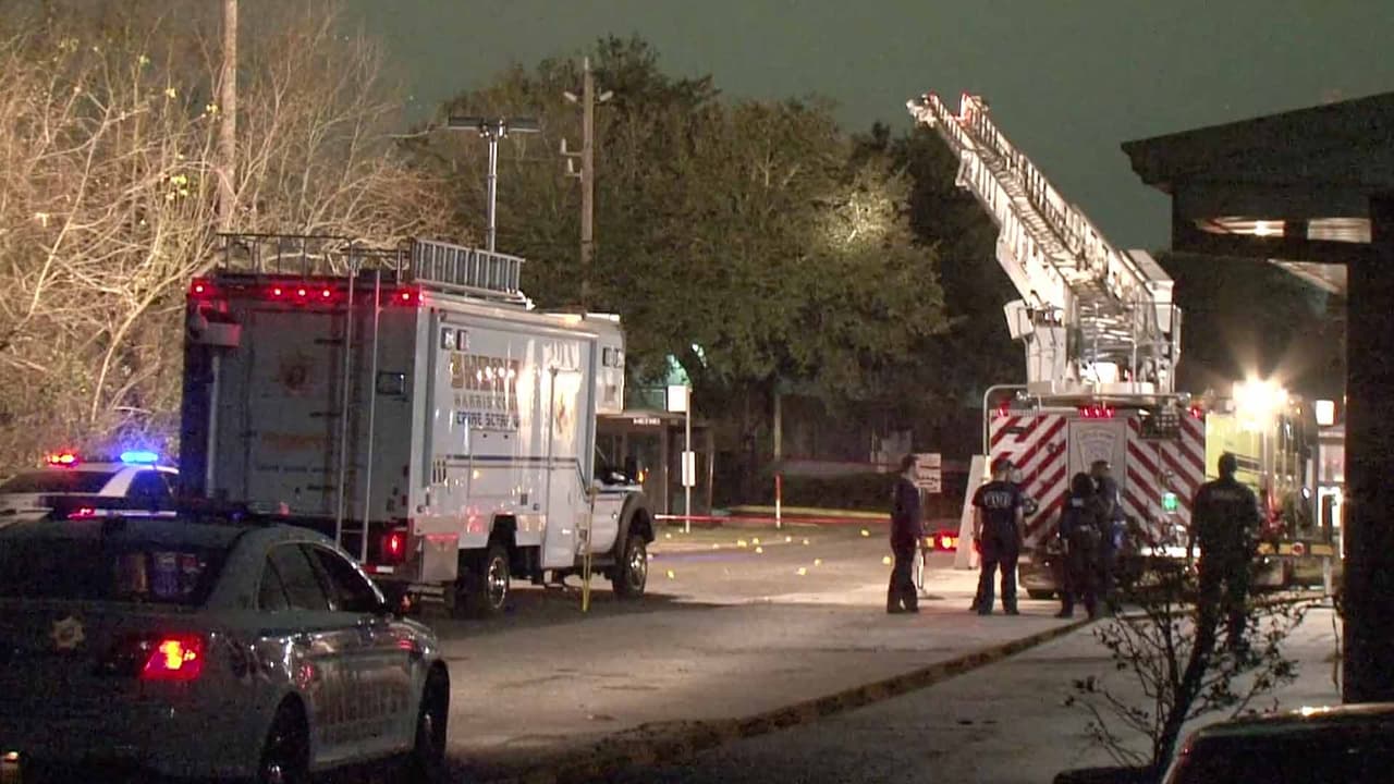 Tiroteo deja dos personas muertas y por lo menos siete heridos al norte de Houston