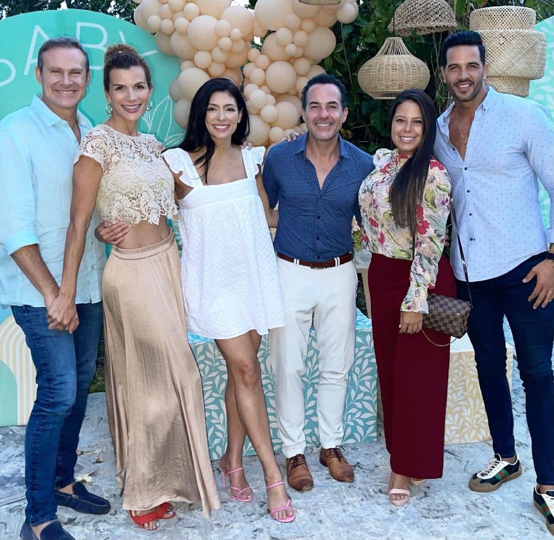 Pero además de sus compañeros del matutino, Francisca pudo disfrutar de la presencia de otros amigos de la familia Univision.