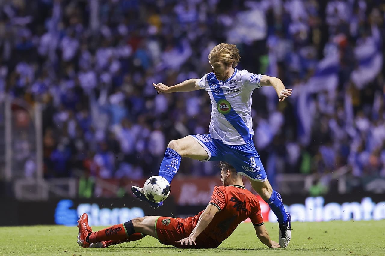 Con el empate 1-1, Puebla mantiene el liderato de la Liga MX con 18 puntos, mientras que Bravos ascendió a la décima posición con 8 unidades.