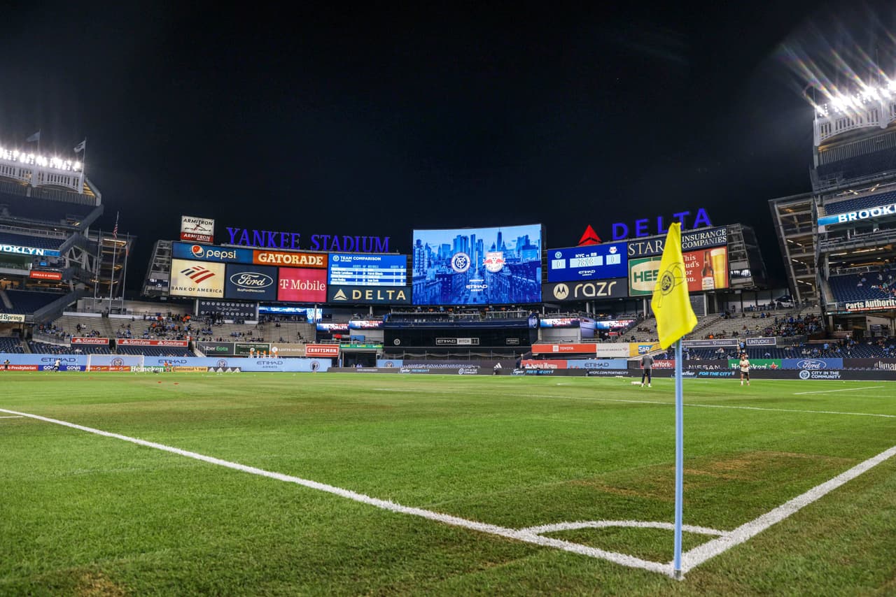 El Yankee Stadium fue el escenario del clásico de 'la Gran Manzana' entre New York City FC y los Red Bulls.
<br>