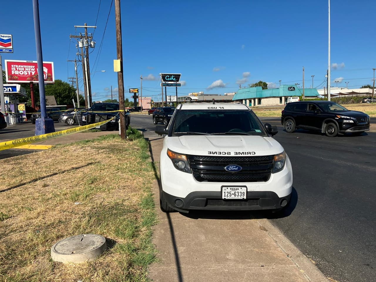 El jefe de la Policía indicó que el oficial notó que el motociclista tenía un arma.