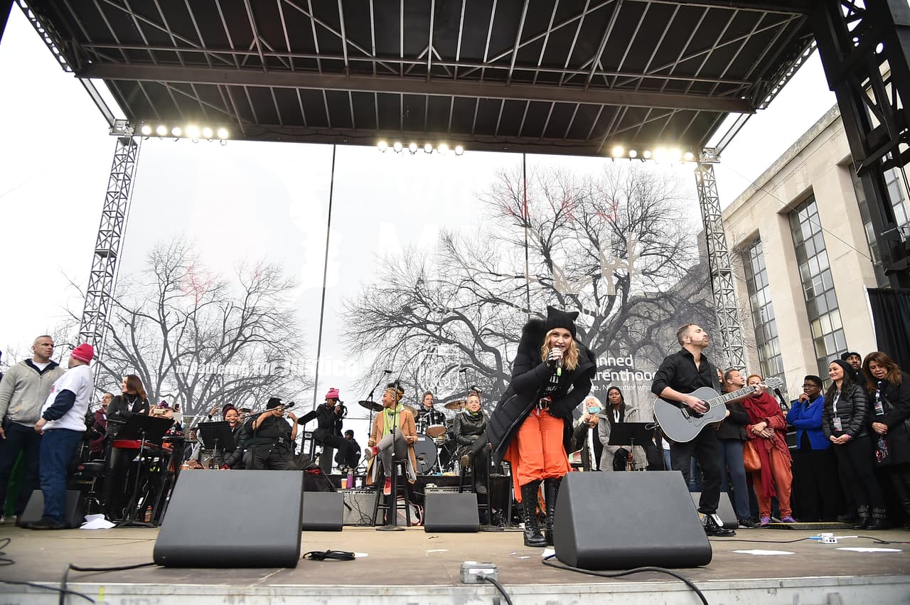 Madonna no prestó importancia al boicot que enfrenta en Texas por sus expresiones del pasado sábado en Washington, tildadas de "antipatrióticas".