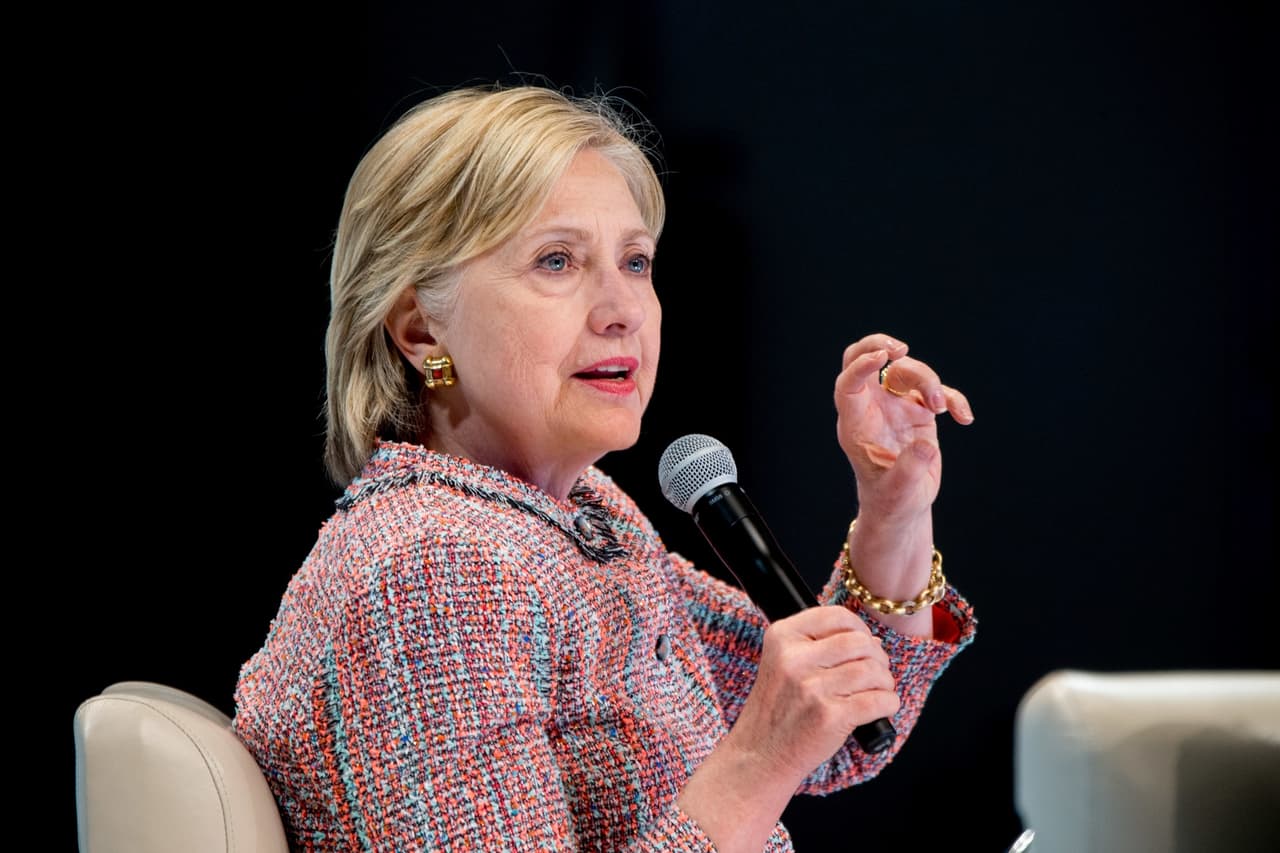Hillary Clinton promueve su agenda de innovación en Los Ángeles