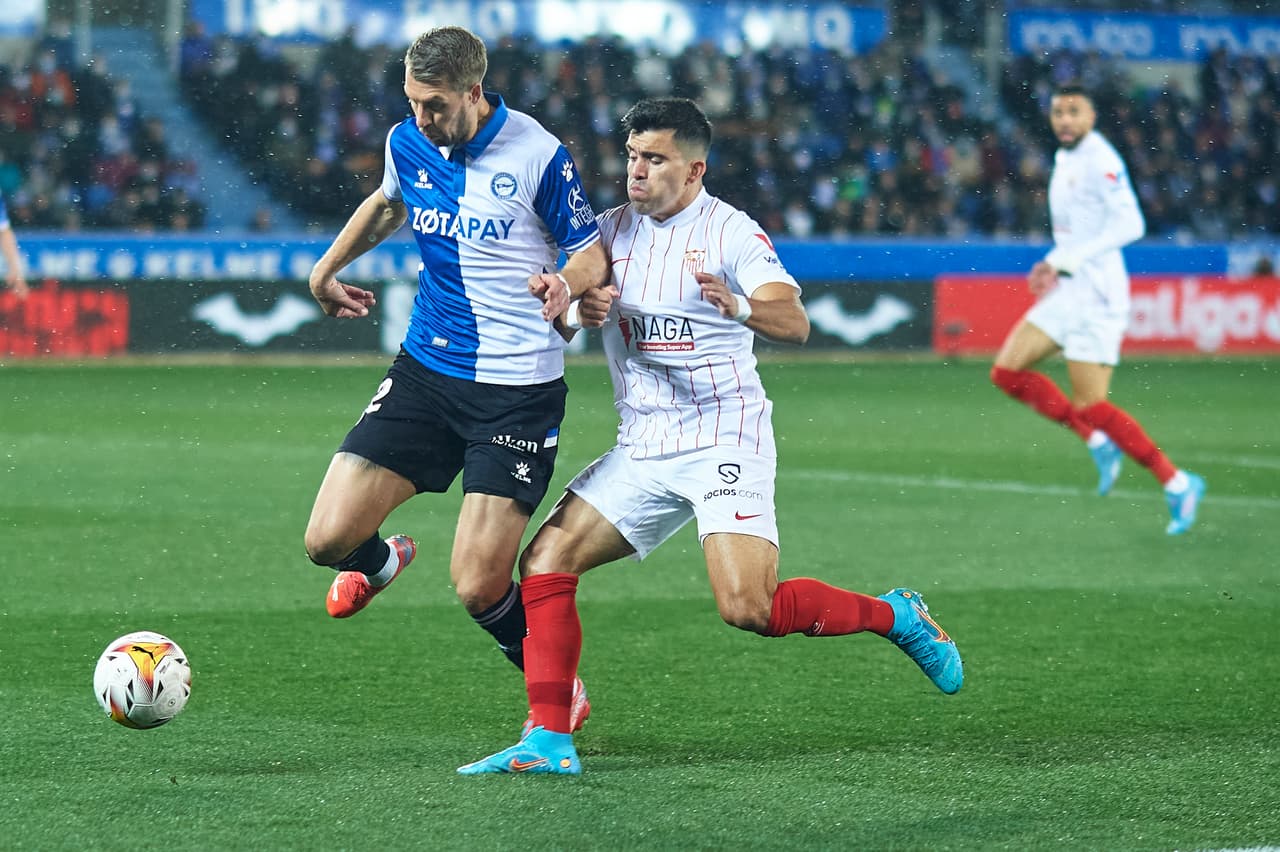 Sevilla se atasca en Mendizorroza ante un Alavés que estuvo más cerca de llevarse los tres puntos ante el sublíder.