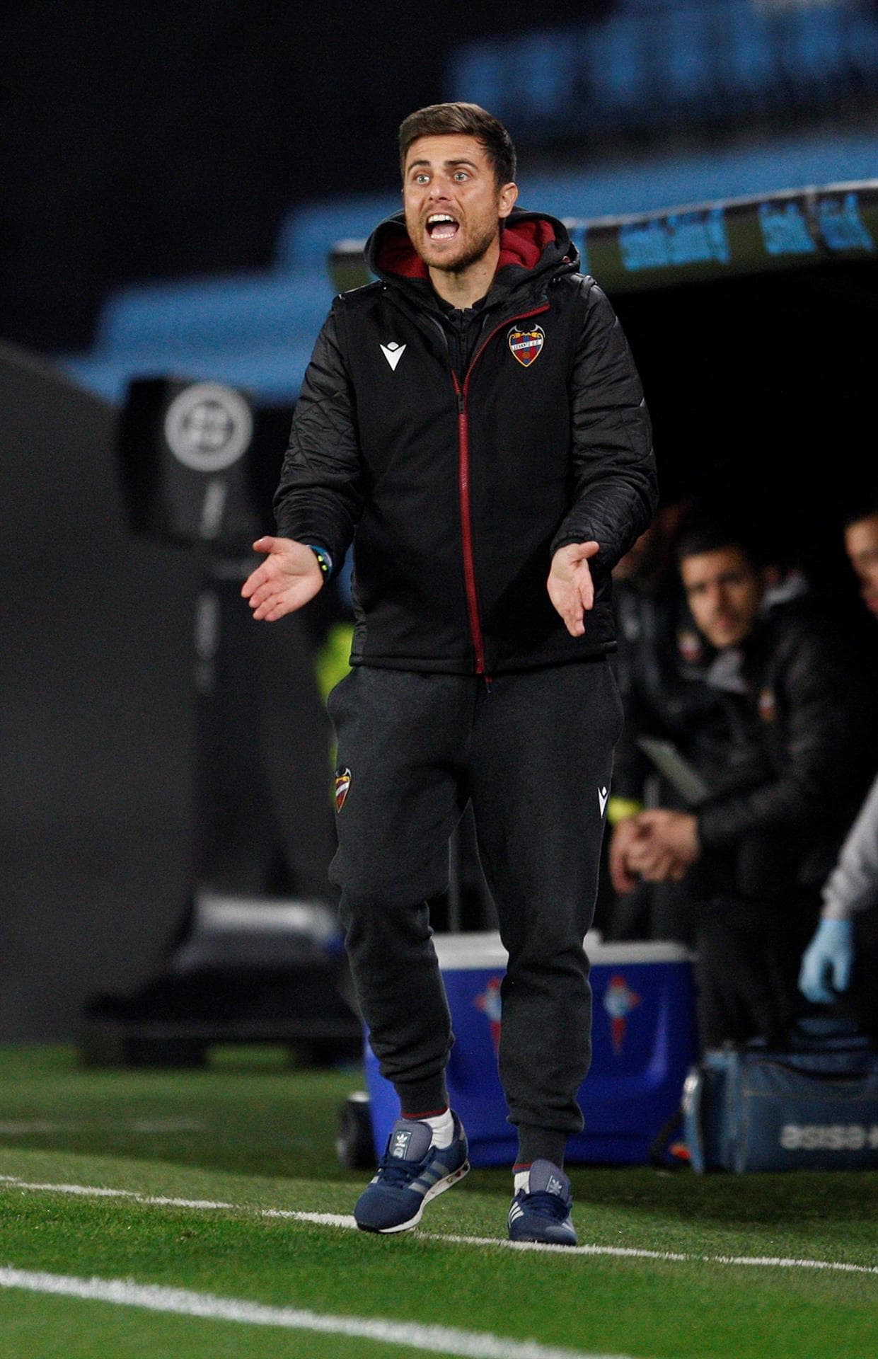 Celta de Vigo empata con Levante 1-1 con anotacion de Franco Cervi al minuto 67’ y de Roger Marti al 82', durante la J25 de La Liga; el mexicano Orbelín Pineda hizo su debut al ingresar como cambio por su compatriota Nestor Araujo al minuto 63’ del encuentro.