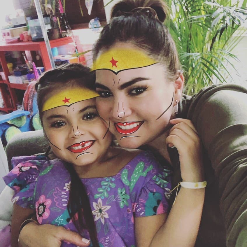 Verónica reconoce que la madre de la niña es "inteligente" por permitir que frecuente a su familia, a pesar de que ella y Cristian ya no son pareja.
<br>