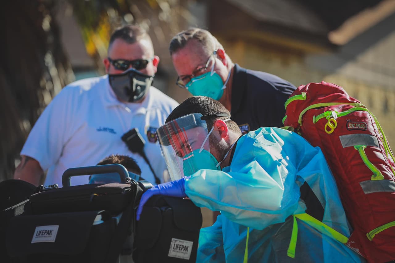 Se cree que el monóxido de carbono que emitió el generador portátil fue lo que causó que los residentes se sintieran mal.