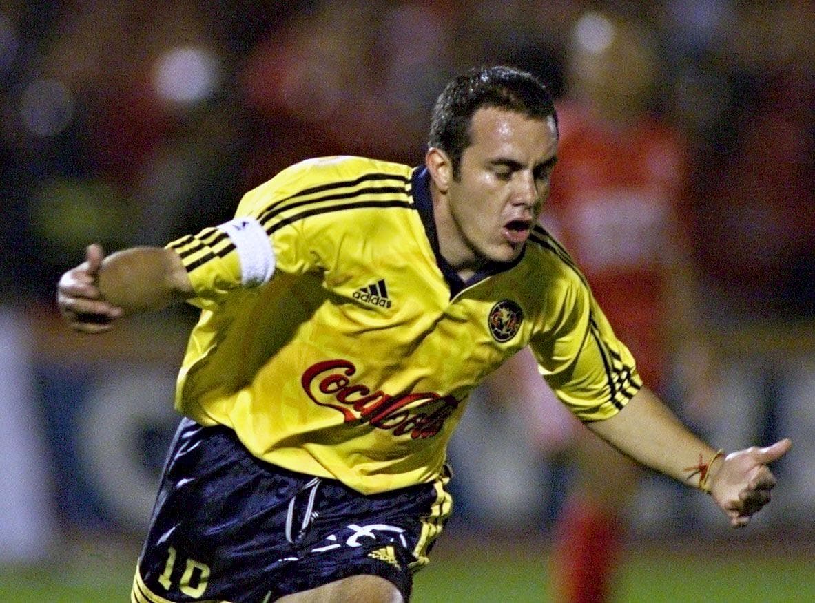 El exfutbolista mexicano sostuvo una de las relaciones más recordadas de la farándula hace más de 15 años, con la conductora de televisión Galilea Montijo.