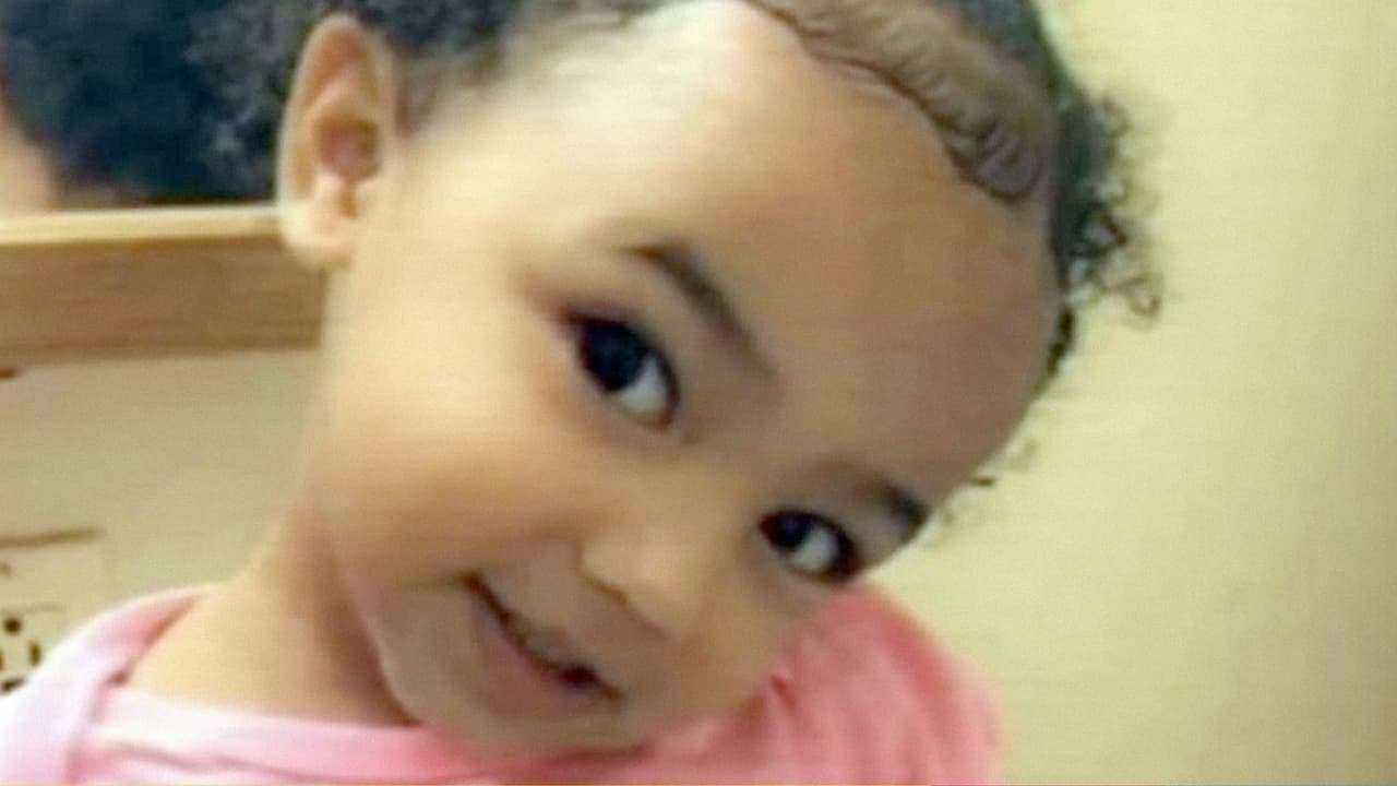 El padre de Nalani admitió que "casi mata" a su hija en el pasado, según documentos judiciales