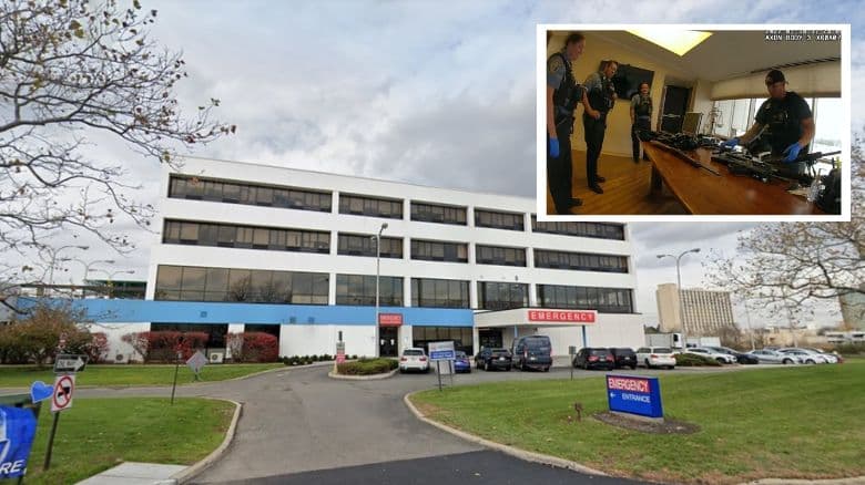 Policía muestra arsenal decomisado en hospital de Nueva Jersey