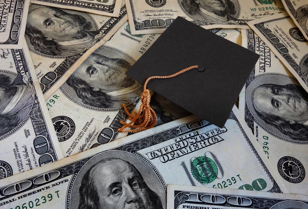 Nueva beca federal para estudiantes llegará a Florida: quiénes podrán solicitarla