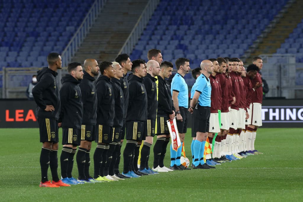 AS Roma y Ajax empatan en el partido de vuelta 1-1, pero el equipo de 'La Loba' califica a las Semifinales de la UEFA Europa League, pues el marcador global favoreció a la escuadra italiana. Bryan Brobbey abrió el marcador para los de Amsterdam, pero el gol de Edin Dzeko firmó la sentencia para la visita.