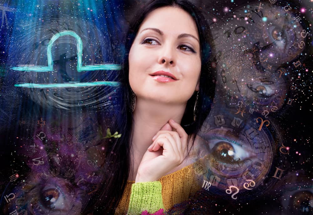 En Géminis, cualidades como flexibilidad de pensamiento y la necesidad de alejarse de lo cotidiano o aparente, antes de establecer una opinión, están muy marcadas.