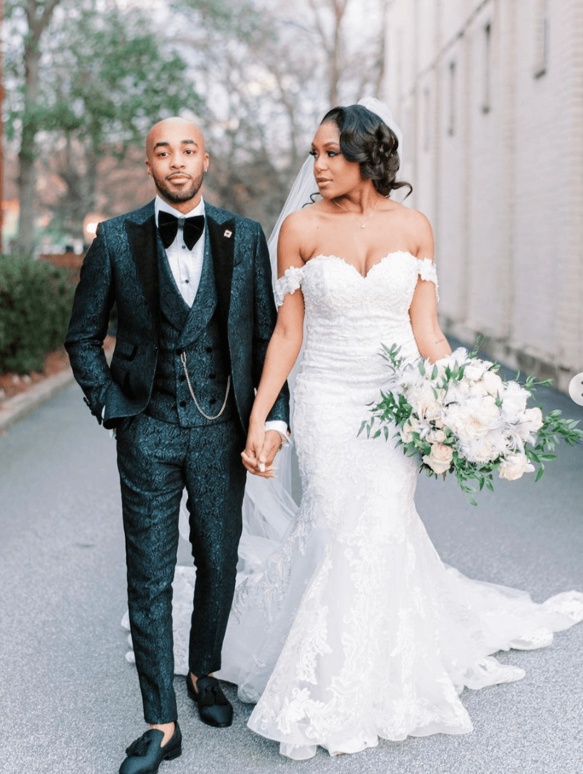 Decidió darle un giro a esa mala racha y participar en el sorteo de bodas de ensueño de Miss Milly, en el que dos docenas de proveedores, realizan una boda suntuosa -gratis- a los concursantes.
<br>