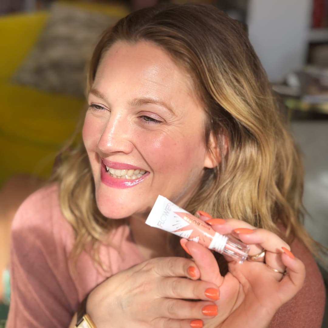 La protagonista de 'Los Ángeles de Charlie' incursionó desde hace cinco años en la industria de belleza con su línea de cosméticos Flower Beauty.