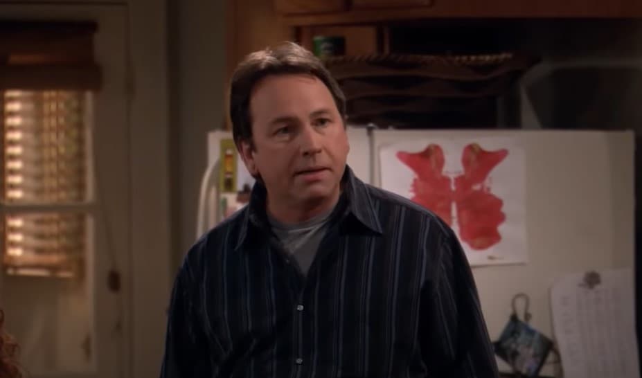 <b>John Ritter en ‘8 Simple Rules’</b>
<br>John Ritter fue un actor reconocido por participar en diferentes películas como ‘Mi pequeño diablillo’, ‘Eso’, o ‘Un Santa no tan santo’. Sin embargo, cuando falleció en 2003 a causa de una disección en la arteria aorta , era parte del elenco de la serie ‘8 Simple Rules’ al lado de la actriz Kaley Cuoco.