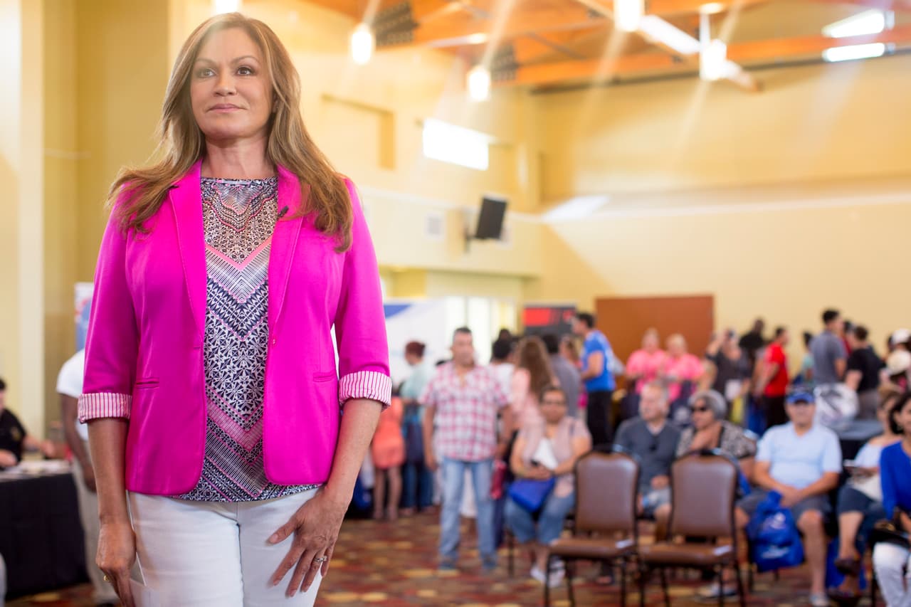 El talento de Univision también estuvo presente en la feria de salud de Homestead. Cecilia Ramírez Harris, del segmento Vida Sana con Cecilia de Primer Impacto, orientó a los asistentes sobre su Reto Detox.