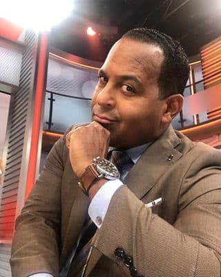 "
<b>Yo no creo que sea abandono</b>, o sea, siempre y cuando usted esté pendiente de su familiar y vaya a visitarlo semanalmente".
<br>