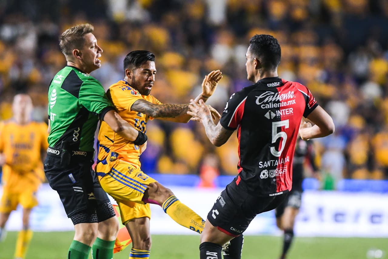 En el partido hubo violencia, la atmósfera era de total tensión.