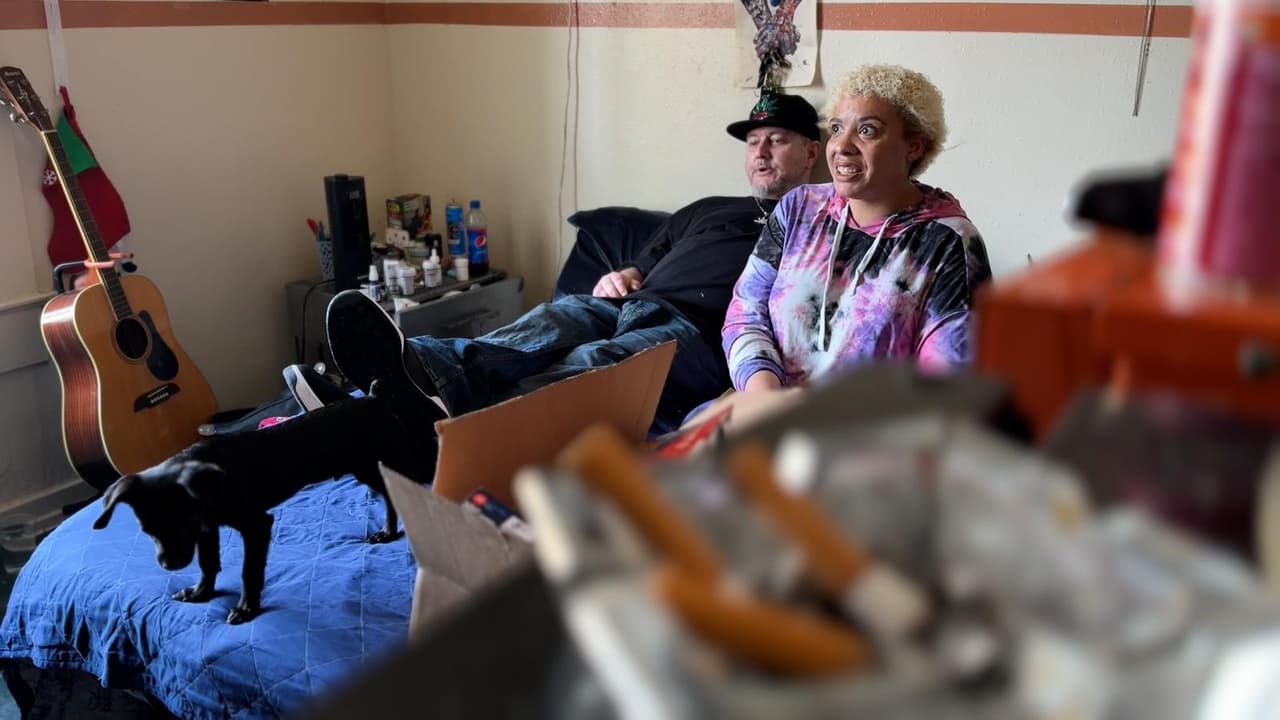 Daniel y Alice son otros redientes de Tenderloin, quienes explican que viven bajo llave y que no convive con nadie, ya que no se siente seguro.