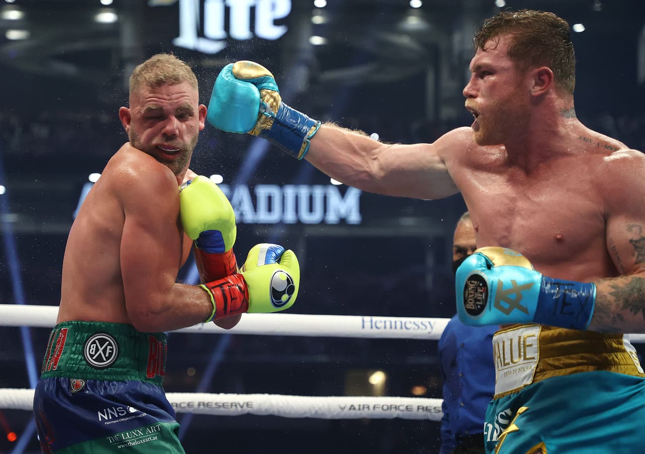 Saunders fue operado y reveló múltiples fracturas tras su pelea con Canelo