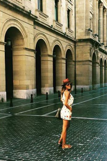 Caminando por las bellísimas calles de San Sebastián.