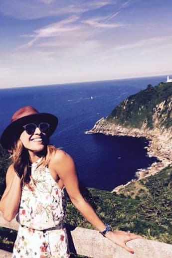 Feliz en San Sebastián.